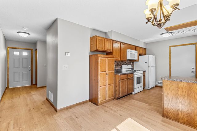 1722 Nokia Way, Eagan, MN 55122