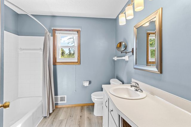 1722 Nokia Way, Eagan, MN 55122
