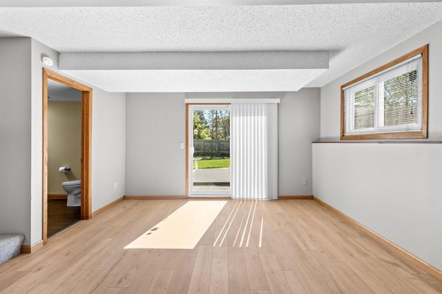 1722 Nokia Way, Eagan, MN 55122