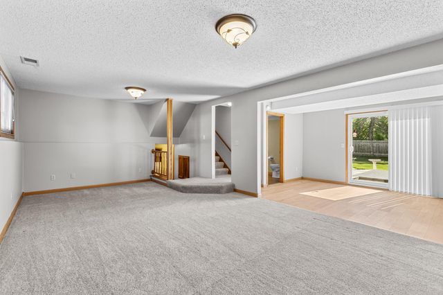 1722 Nokia Way, Eagan, MN 55122