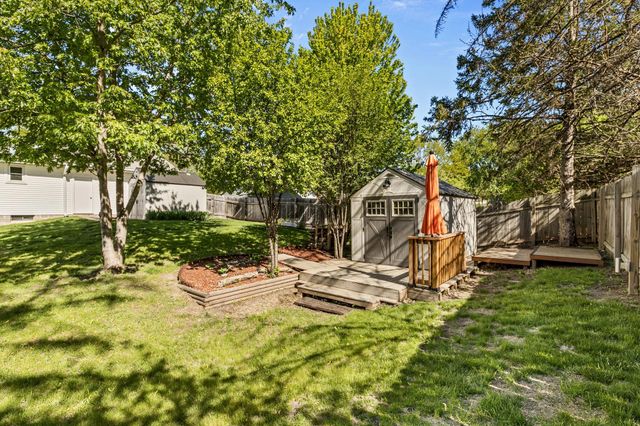 1722 Nokia Way, Eagan, MN 55122