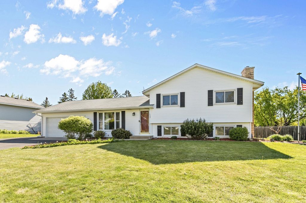 1722 Nokia Way, Eagan, MN 55122
