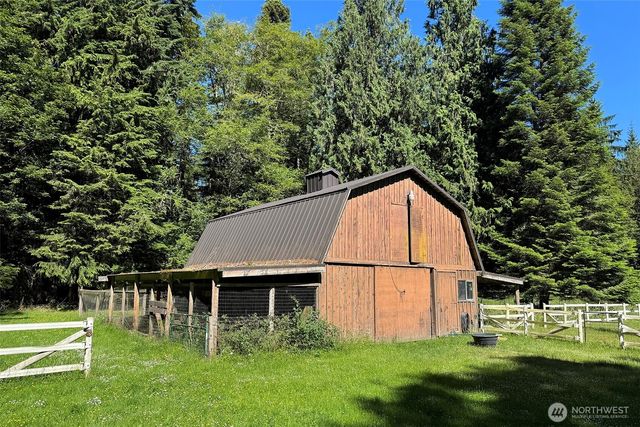 537 Herrick Road, Port Angeles, WA 98363