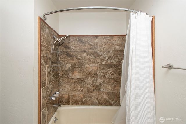 537 Herrick Road, Port Angeles, WA 98363