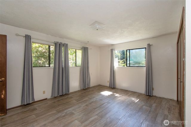 537 Herrick Road, Port Angeles, WA 98363
