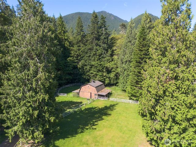 537 Herrick Road, Port Angeles, WA 98363