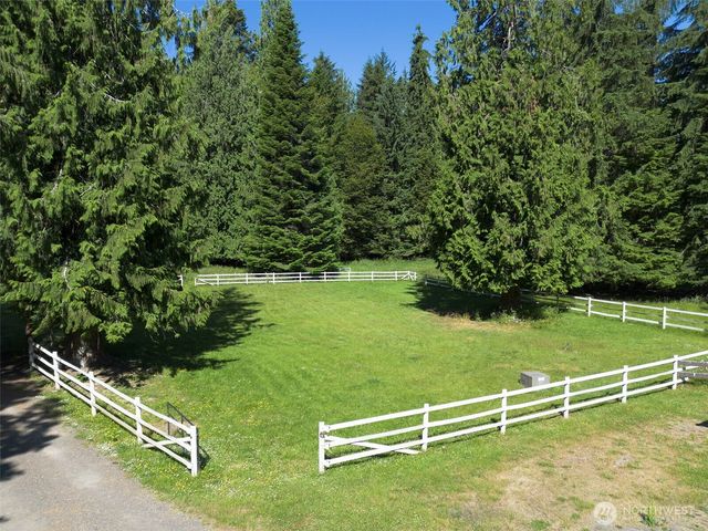 537 Herrick Road, Port Angeles, WA 98363
