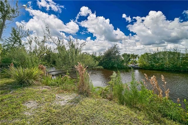 3901 Crestwell CT, St James City, FL 33956