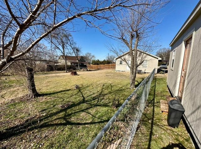 900 W Avenue F, Midlothian, TX 76065