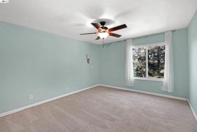 37168 Meadowbrook Cmn 304, Fremont, CA 94536