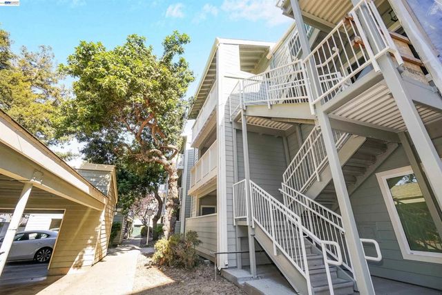 37168 Meadowbrook Cmn 304, Fremont, CA 94536