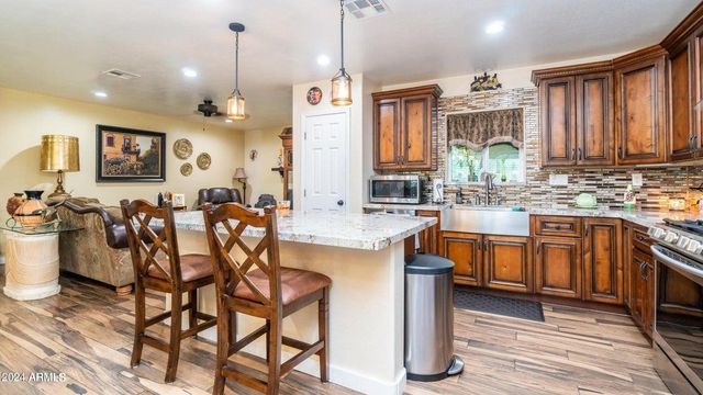 1011 W Northern Avenue, Phoenix, AZ 85021