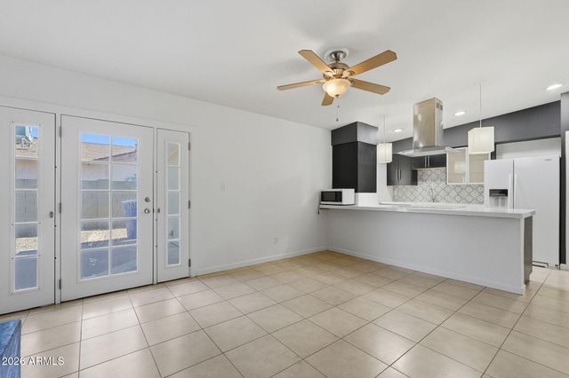 2428 E LA JOLLA Drive, Tempe, AZ 85282