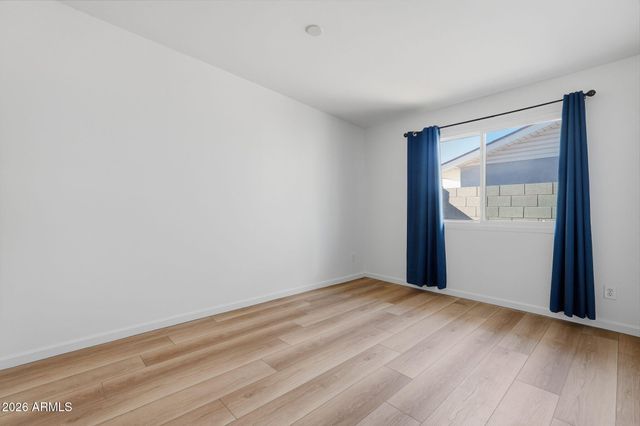 2428 E LA JOLLA Drive, Tempe, AZ 85282