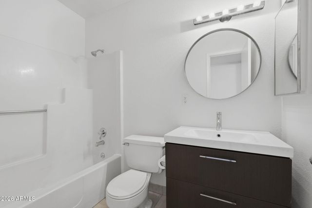 2428 E LA JOLLA Drive, Tempe, AZ 85282