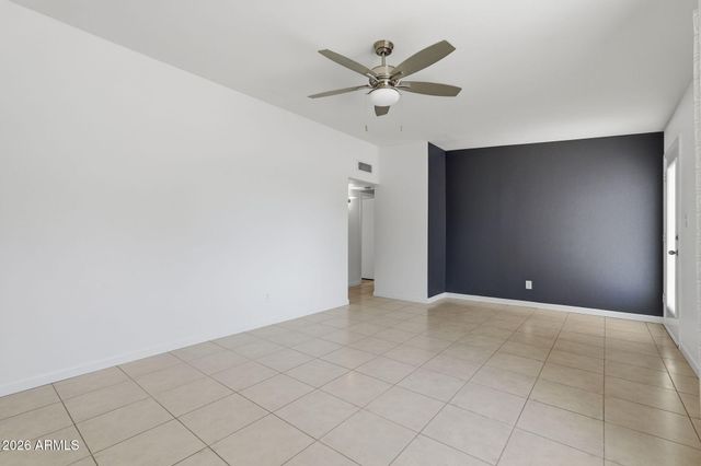 2428 E LA JOLLA Drive, Tempe, AZ 85282