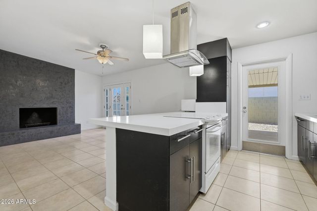 2428 E LA JOLLA Drive, Tempe, AZ 85282