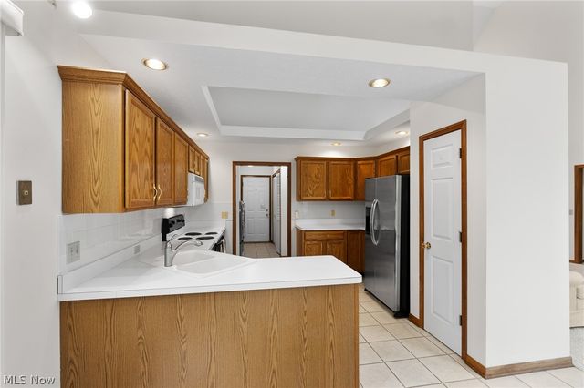 22445 Christopher Court, Strongsville, OH 44149