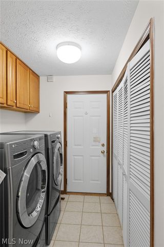 22445 Christopher Court, Strongsville, OH 44149
