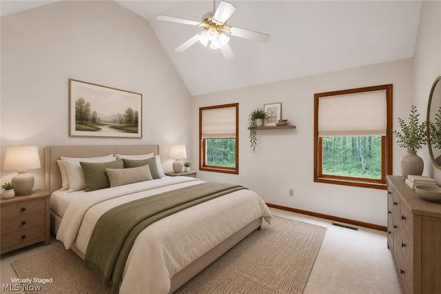 22445 Christopher Court, Strongsville, OH 44149