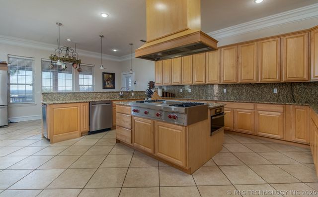 203 Hillcrest Heights, Durant, OK 74701