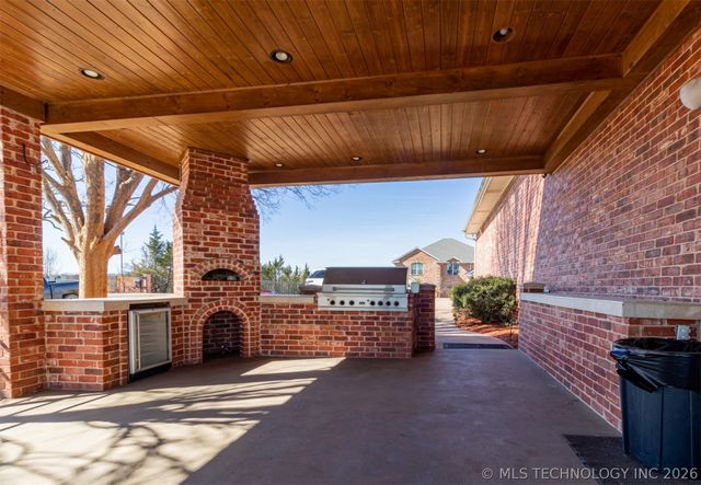 203 Hillcrest Heights, Durant, OK 74701