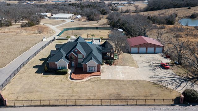 203 Hillcrest Heights, Durant, OK 74701