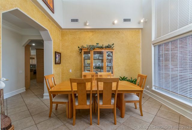 203 Hillcrest Heights, Durant, OK 74701