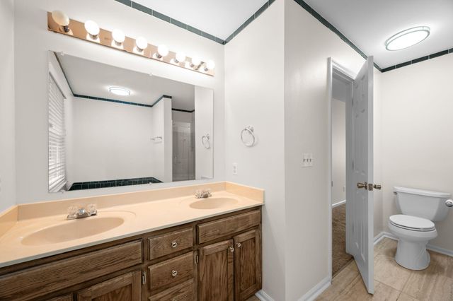 5526 Twin Oaks Drive, Ooltewah, TN 37363