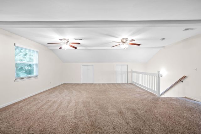 5526 Twin Oaks Drive, Ooltewah, TN 37363