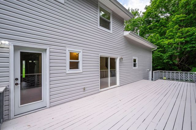 5526 Twin Oaks Drive, Ooltewah, TN 37363