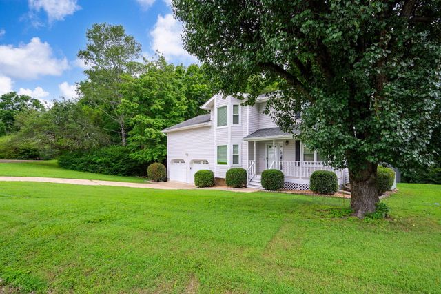 5526 Twin Oaks Drive, Ooltewah, TN 37363