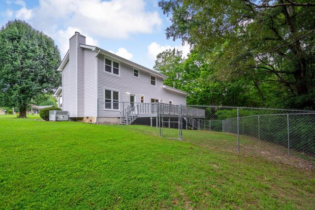 5526 Twin Oaks Drive, Ooltewah, TN 37363