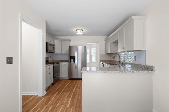 5526 Twin Oaks Drive, Ooltewah, TN 37363