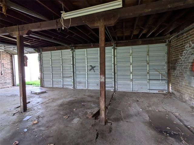 921 Miami Street, Leavenworth, KS 66048