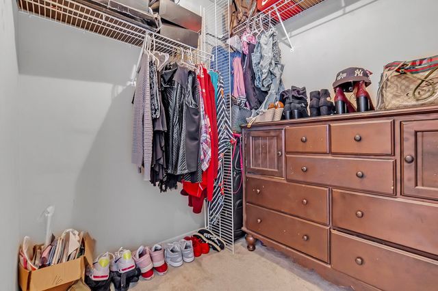 10215 N GREEN MOSS DR, Cordova, TN 38018