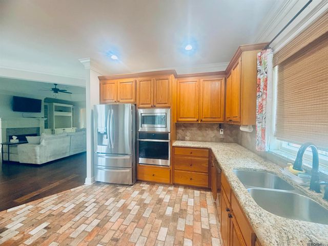 18945 Poujeaux Ave, Baton Rouge, LA 70817