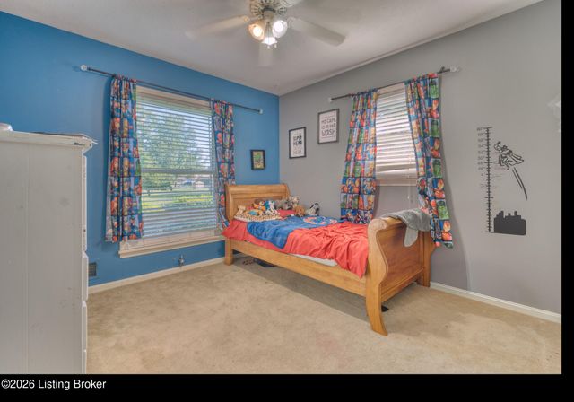 6701 Creston Dr, Louisville, KY 40258