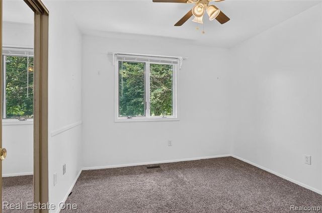 7990 Tower Road, South Lyon, MI 48178