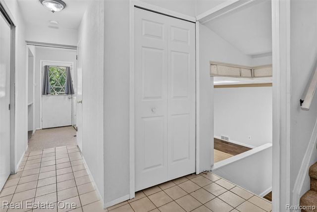 7990 Tower Road, South Lyon, MI 48178