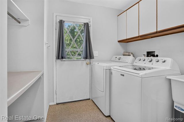 7990 Tower Road, South Lyon, MI 48178