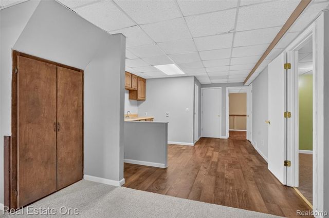 7990 Tower Road, South Lyon, MI 48178