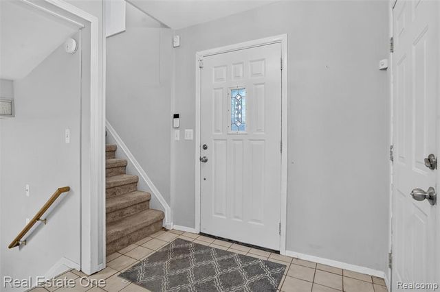 7990 Tower Road, South Lyon, MI 48178