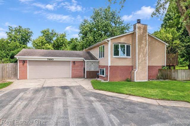 7990 Tower Road, South Lyon, MI 48178