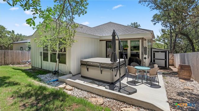 1463 Bonnyview Drive, Canyon Lake, TX 78133
