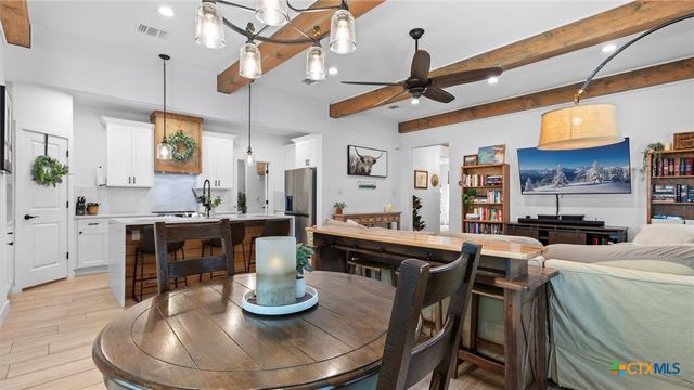 1463 Bonnyview Drive, Canyon Lake, TX 78133