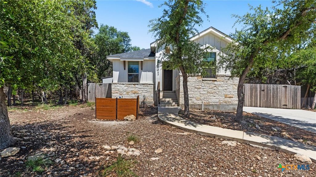 1463 Bonnyview Drive, Canyon Lake, TX 78133