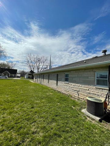 319 W Frank Street, Mitchell, IN 47446