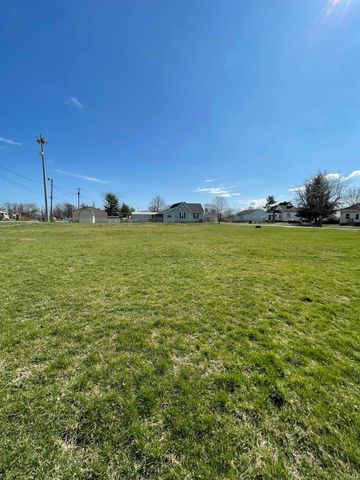 319 W Frank Street, Mitchell, IN 47446