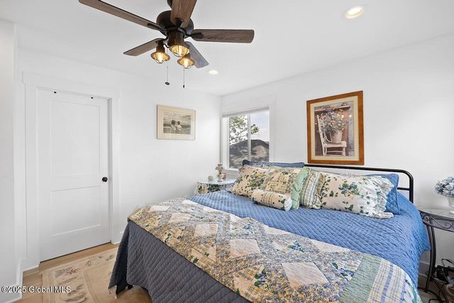 8 Riley Cove Road, Malta, NY 12020